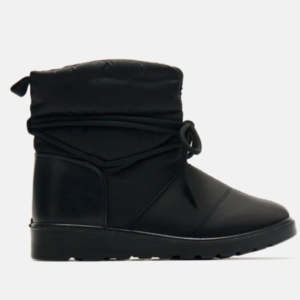 Kids Black Winter Snow/Rain Boots